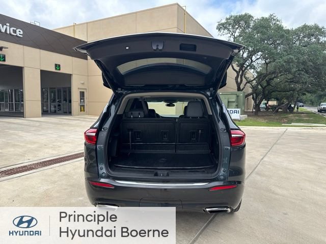 Used 2018 Buick Enclave Essence FWD image 4