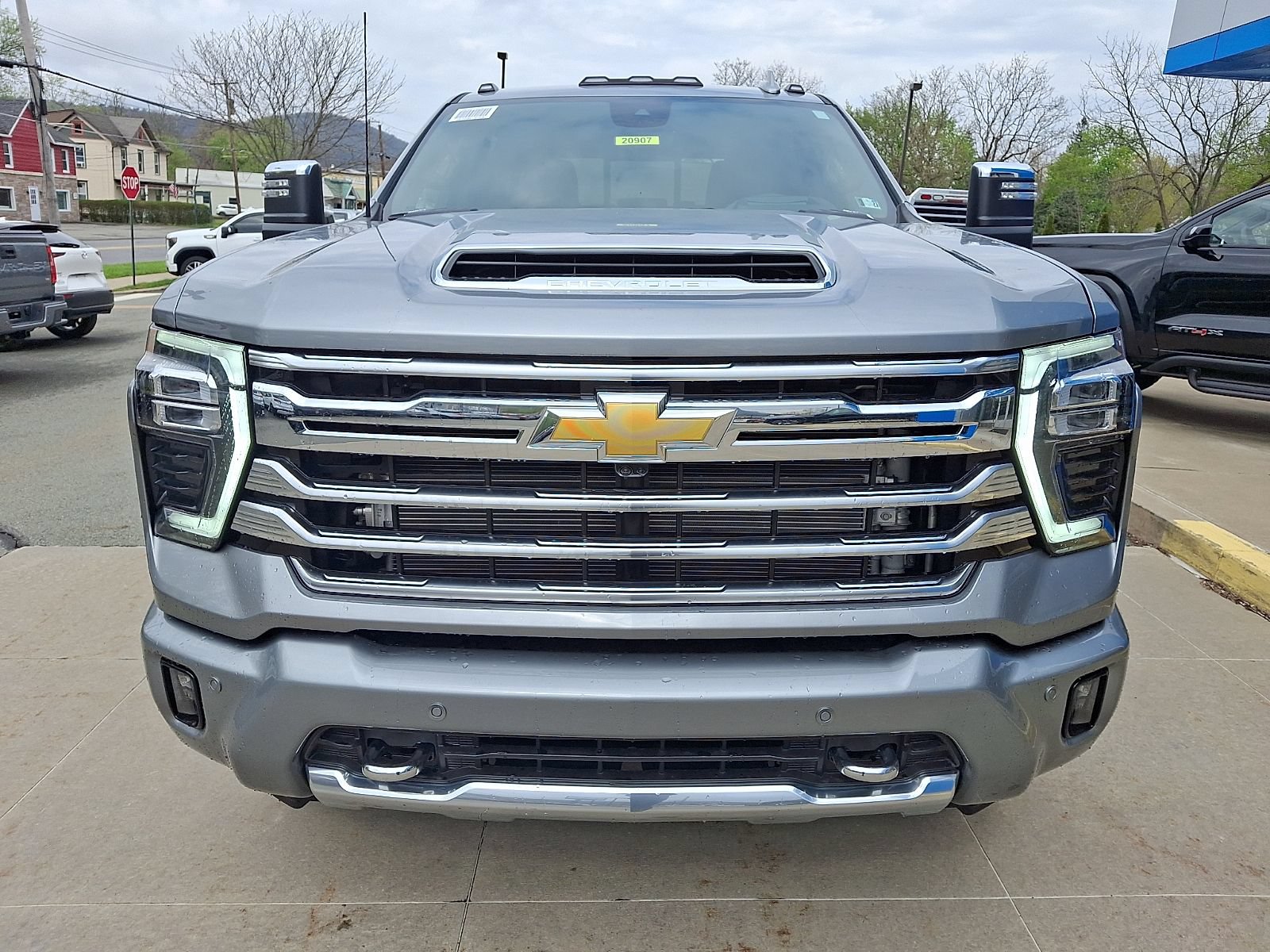 New 2026 Chevrolet Silverado 3500 High Country w/ Technology Package AWD/4WD image 2