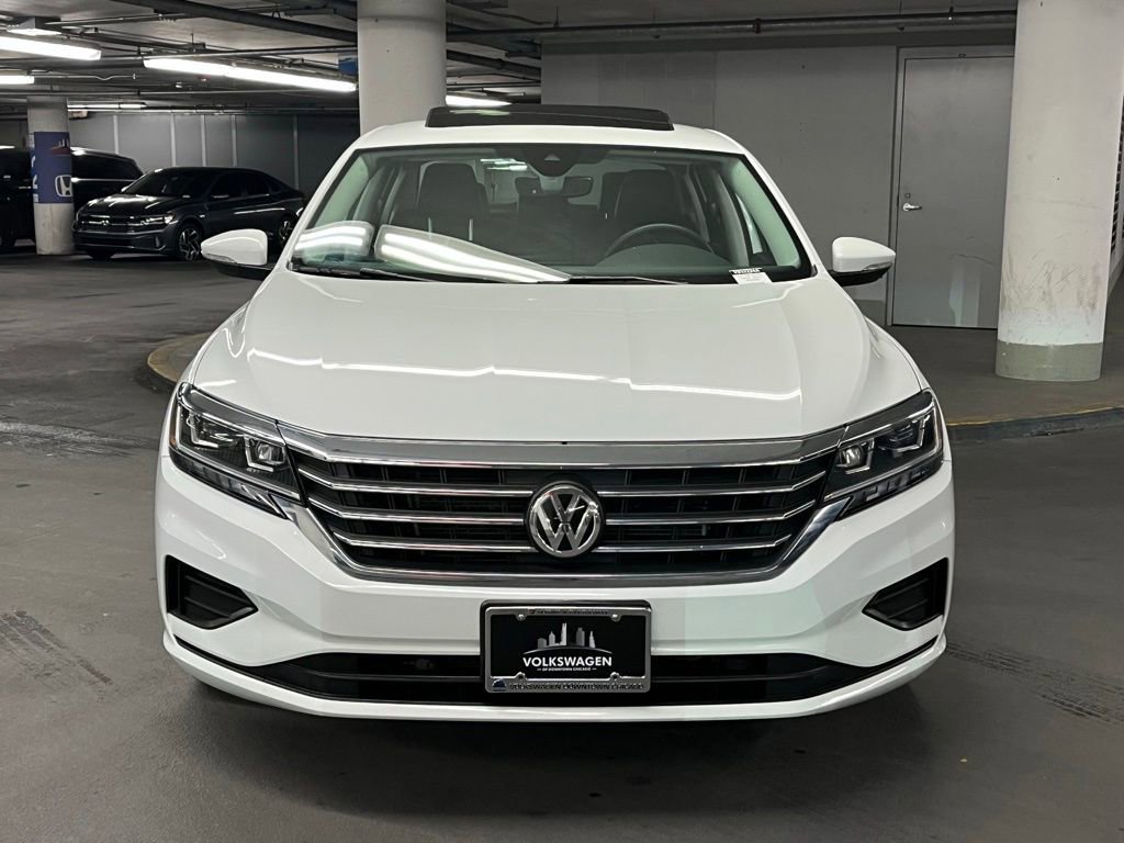Certified 2022 Volkswagen Passat 2.0T SE FWD image 32