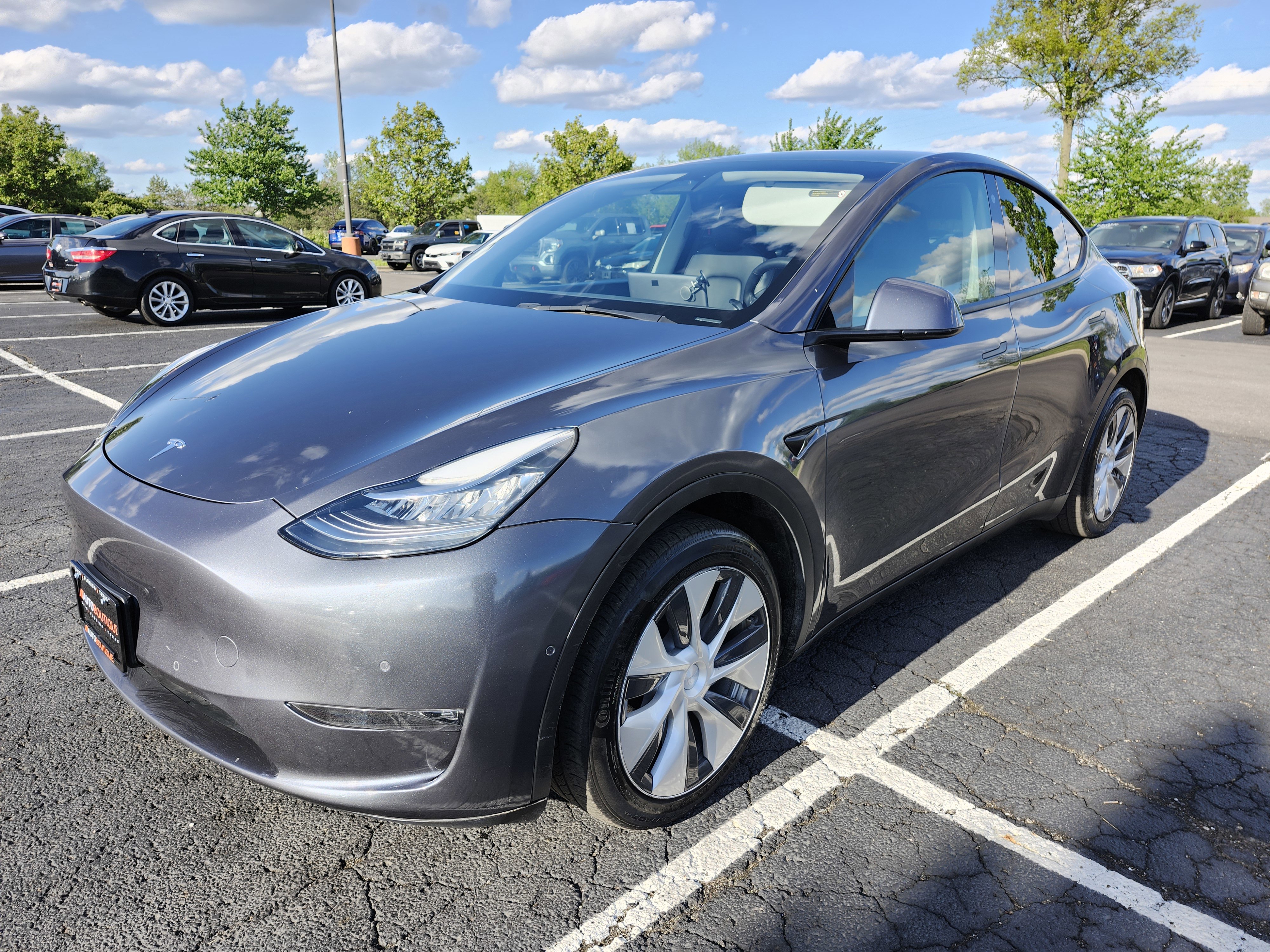 Used 2021 Tesla Model Y Long Range AWD/4WD image 11