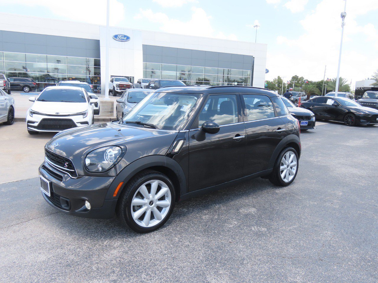 Used 2015 MINI Cooper Countryman S FWD image 2