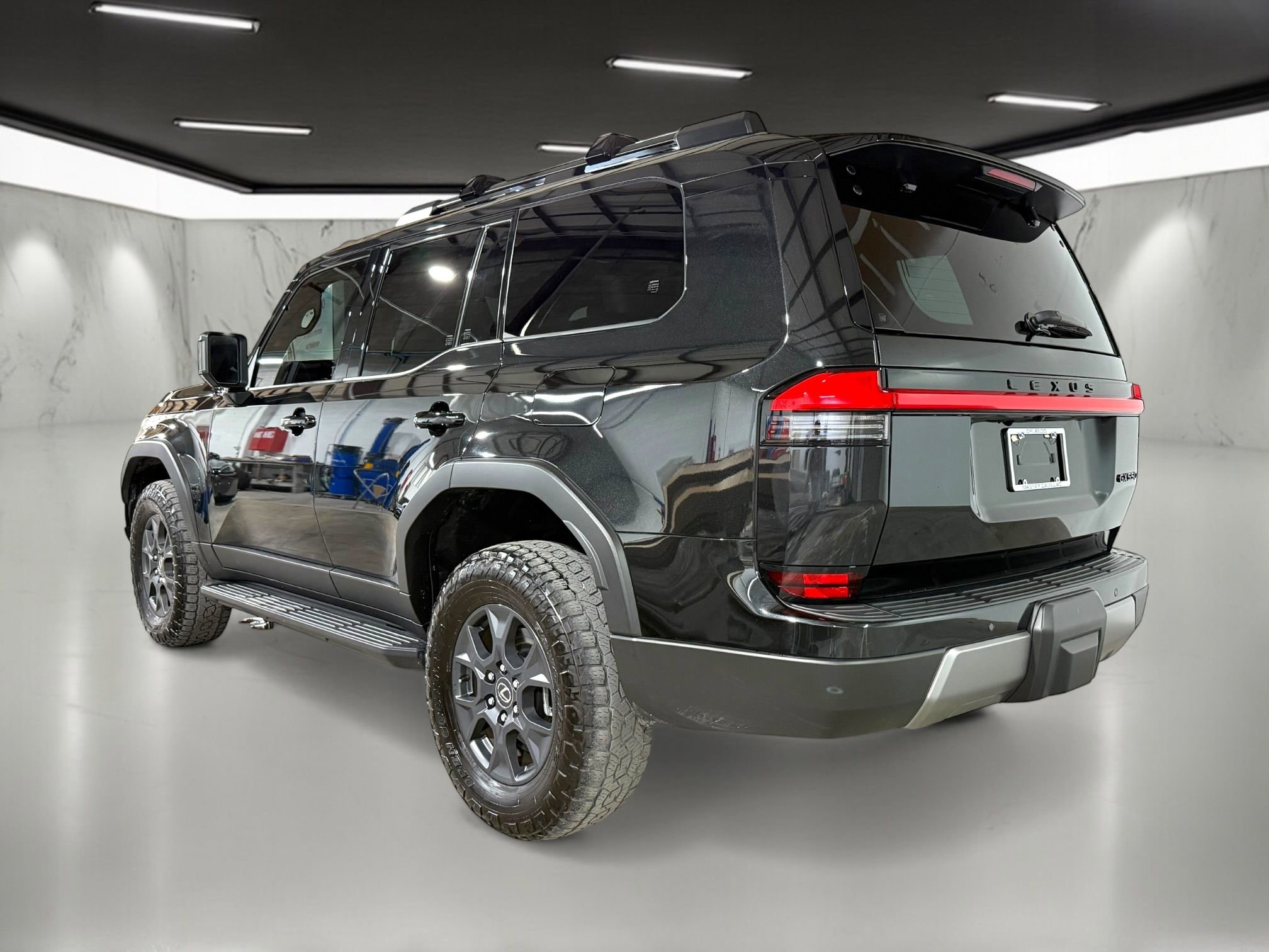 Used 2024 Lexus GX 550 image 3