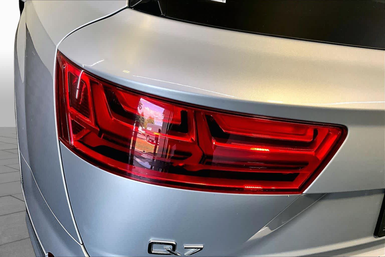 Used 2019 Audi Q7 3.0T Premium Plus w/ Premium Plus Package AWD/4WD image 28