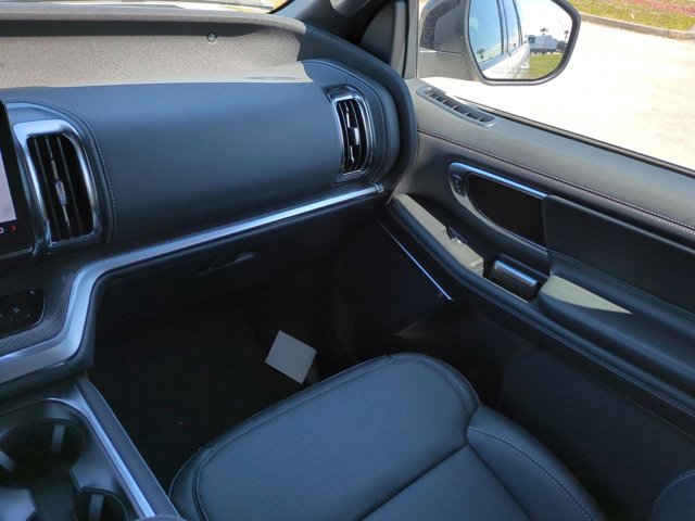 New 2026 Ford Expedition Max Platinum image 17