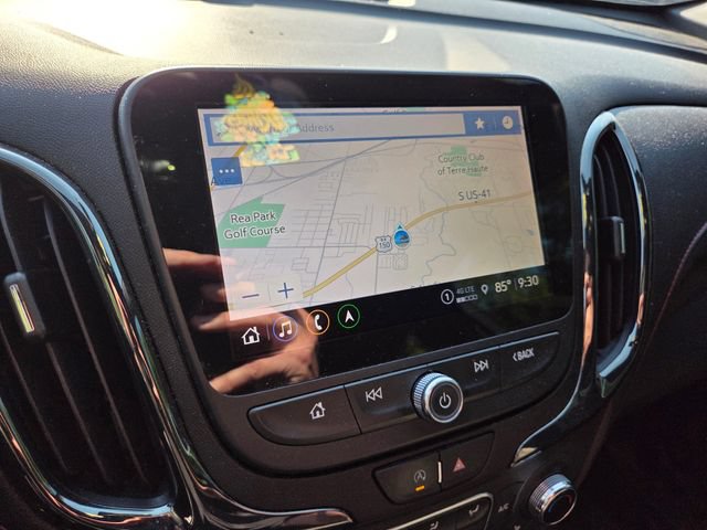 Used 2022 Chevrolet Equinox RS w/ Infotainment Package FWD image 14
