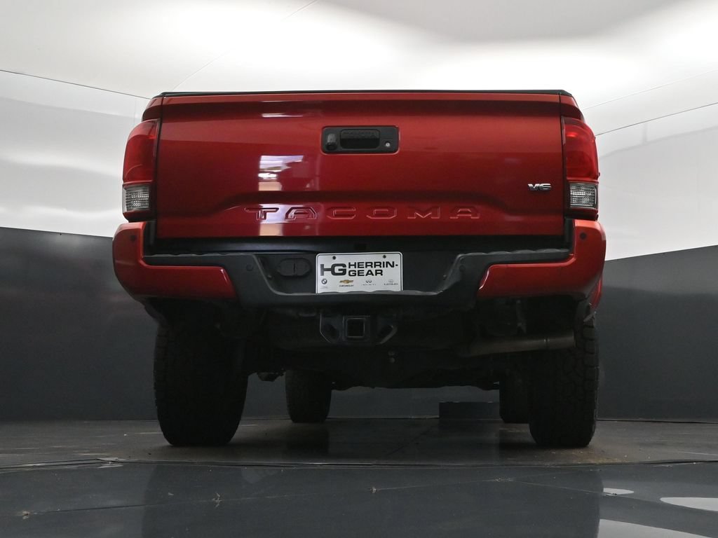 Used 2017 Toyota Tacoma TRD Sport w/ Premium & Technology Package AWD/4WD image 43