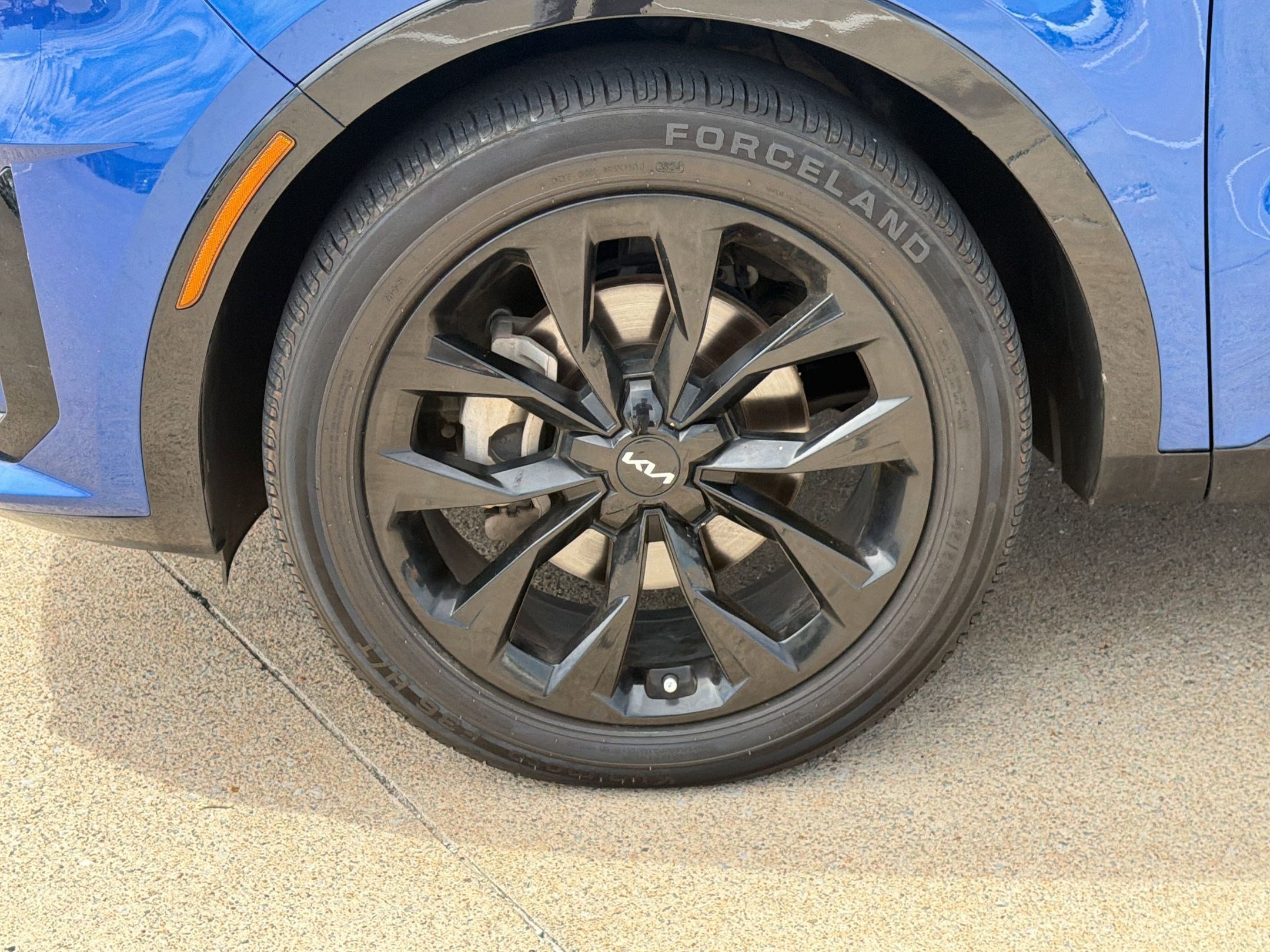 Used 2023 Kia Sorento SX image 12