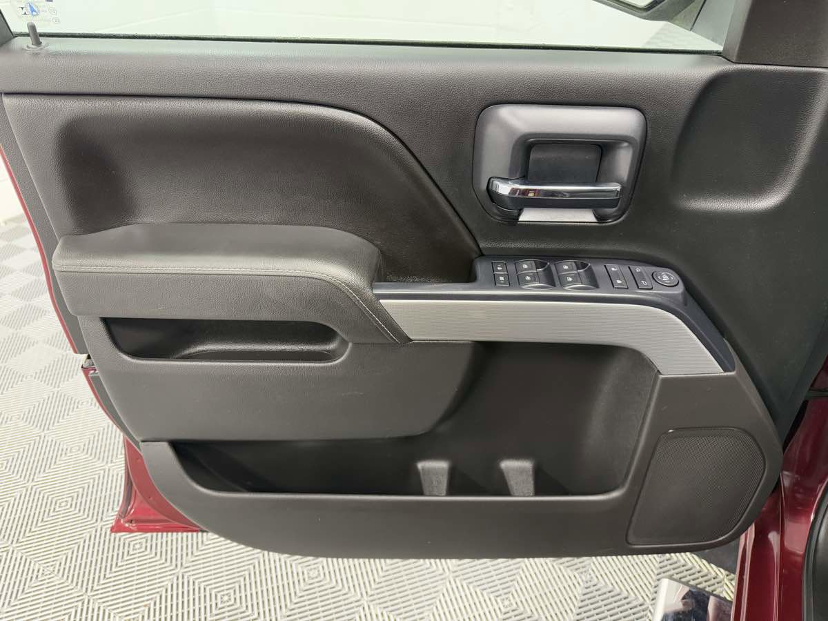 Used 2015 Chevrolet Silverado 1500 LT image 9