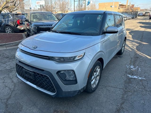 Used 2020 Kia Soul S image 2