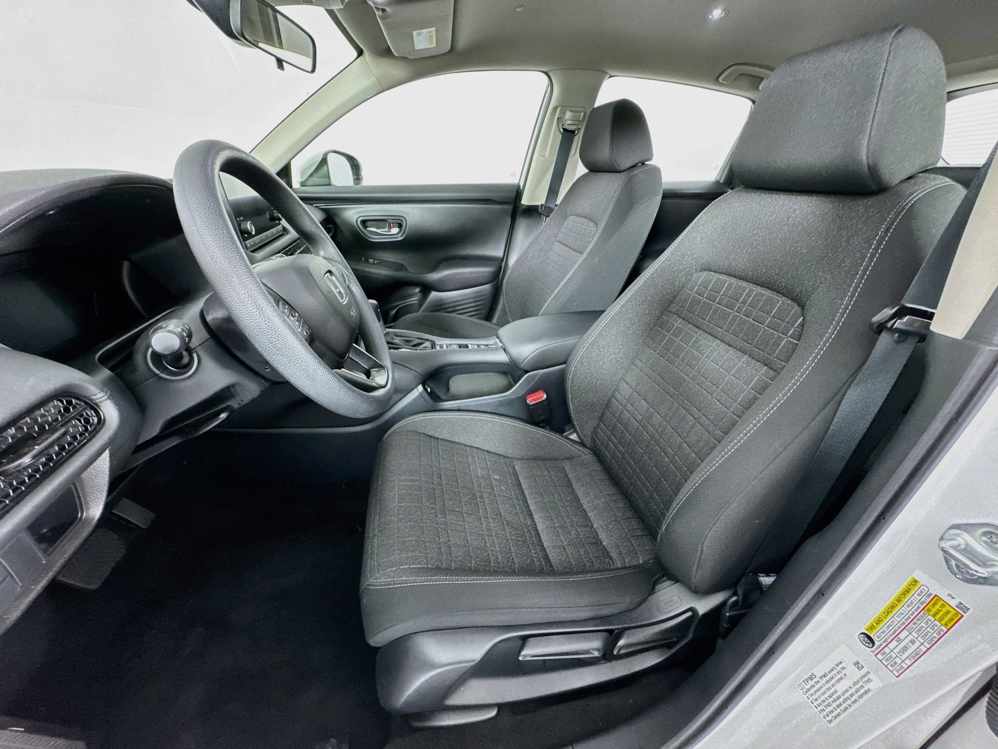 Certified 2023 Honda HR-V LX image 19