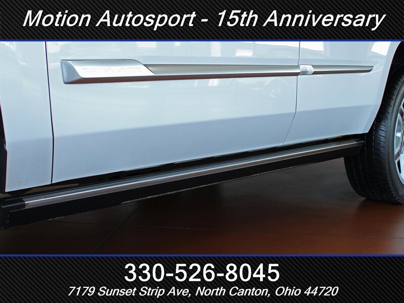 Used 2017 Cadillac Escalade Premium Luxury AWD/4WD image 46