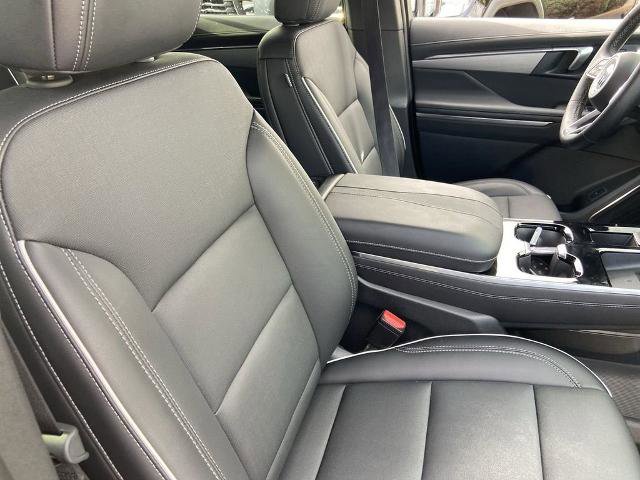 Used 2025 Buick Enclave Preferred image 24