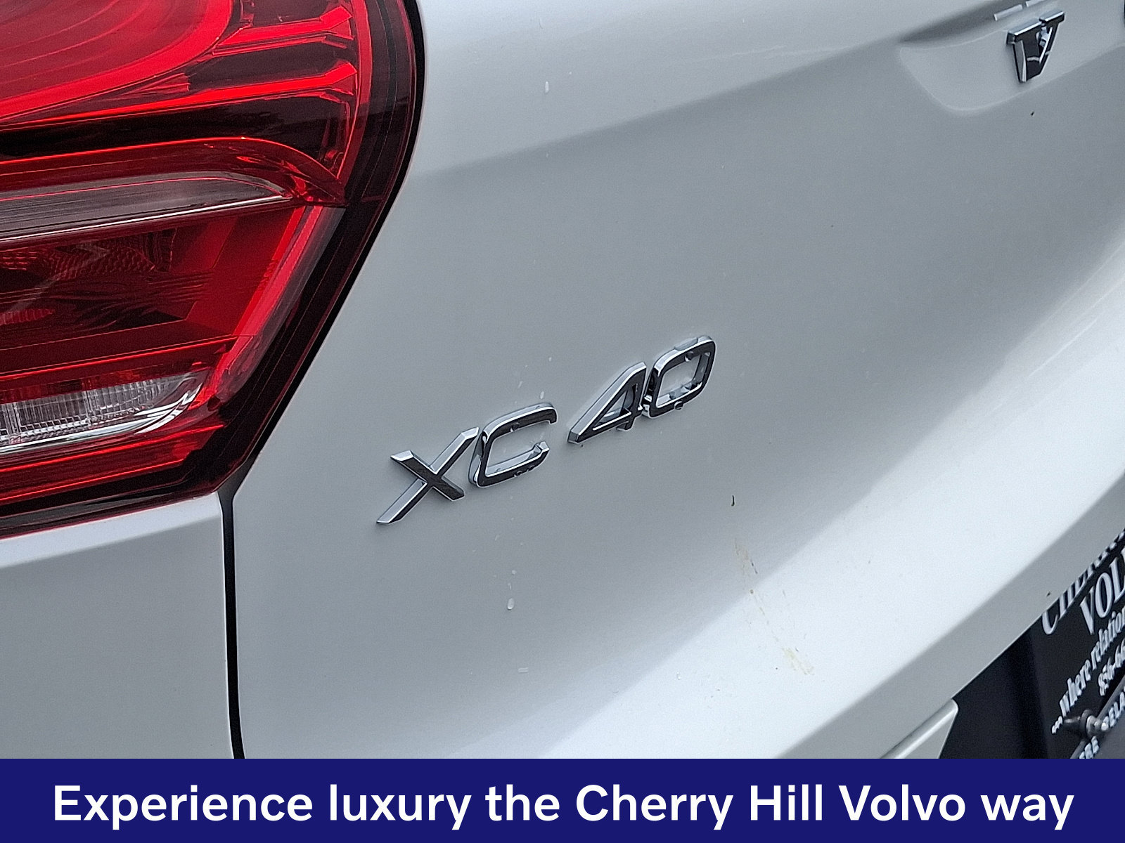 New 2026 Volvo XC40 B5 Ultra w/ Protection Package Premier AWD/4WD image 17