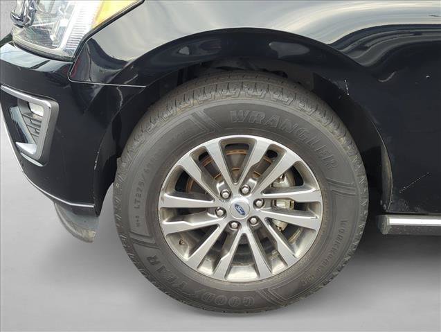 Used 2018 Ford Expedition Limited w/ Driver Assistance Package RWD image 30