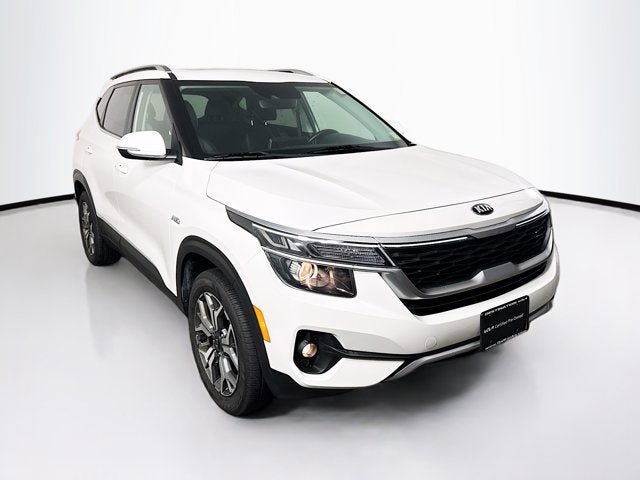 Used 2021 Kia Seltos EX AWD/4WD image 3