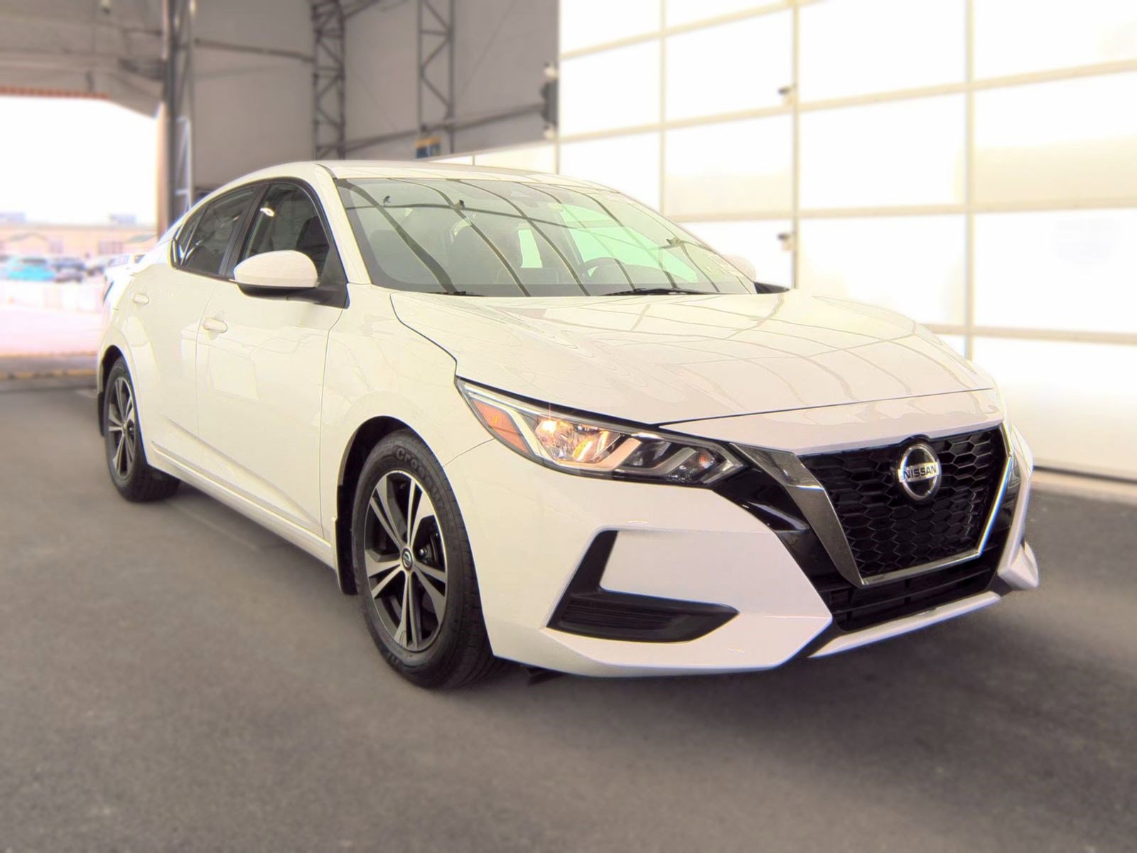 Used 2021 Nissan Sentra SV FWD image 2