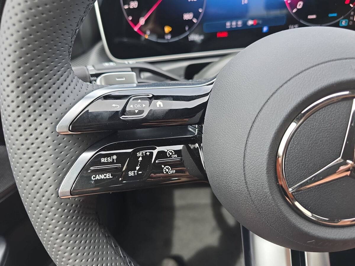 New 2026 Mercedes-Benz C 300 4MATIC Sedan image 17