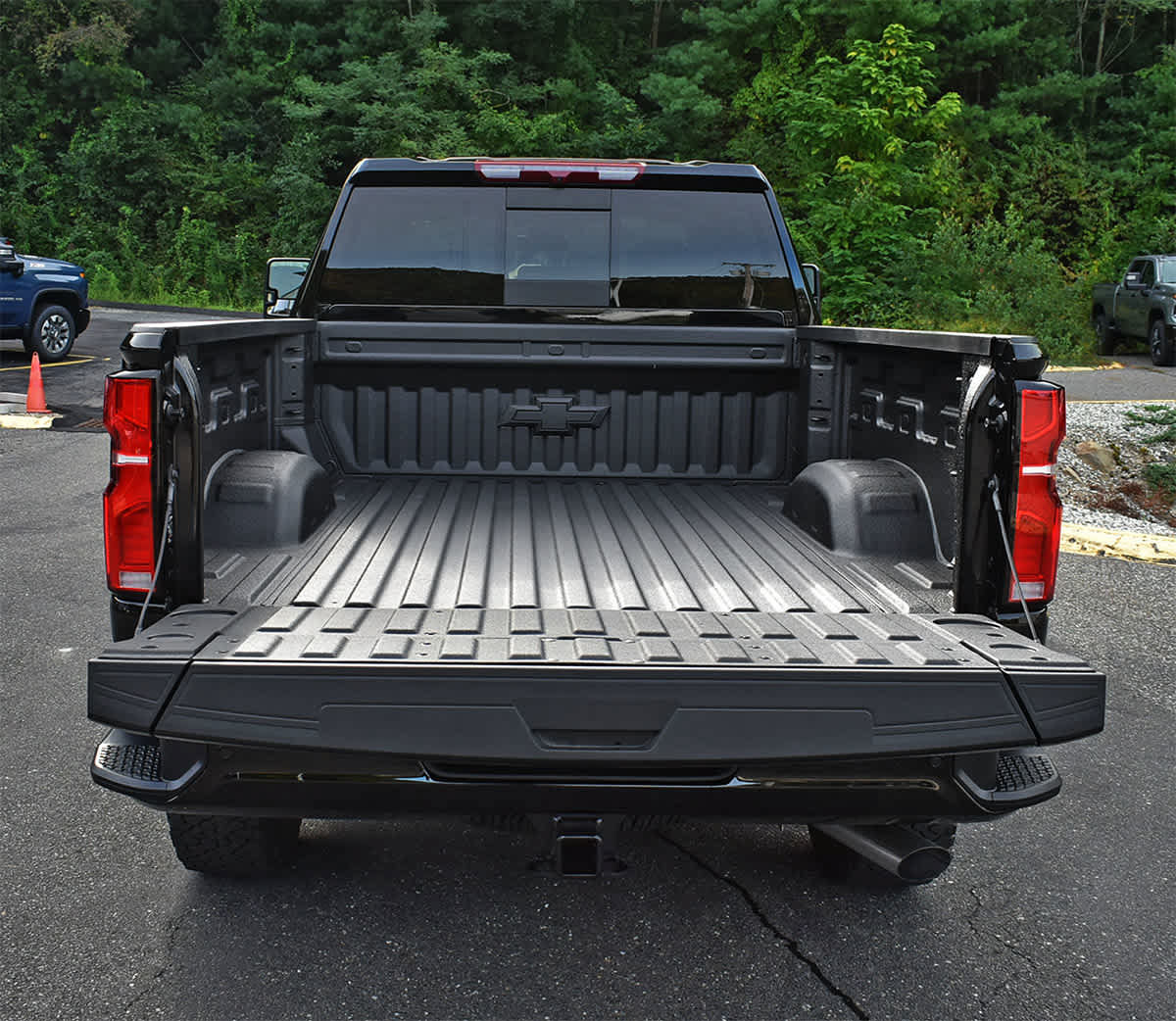 New 2026 Chevrolet Silverado 2500 LTZ w/ LTZ Plus Package AWD/4WD image 9