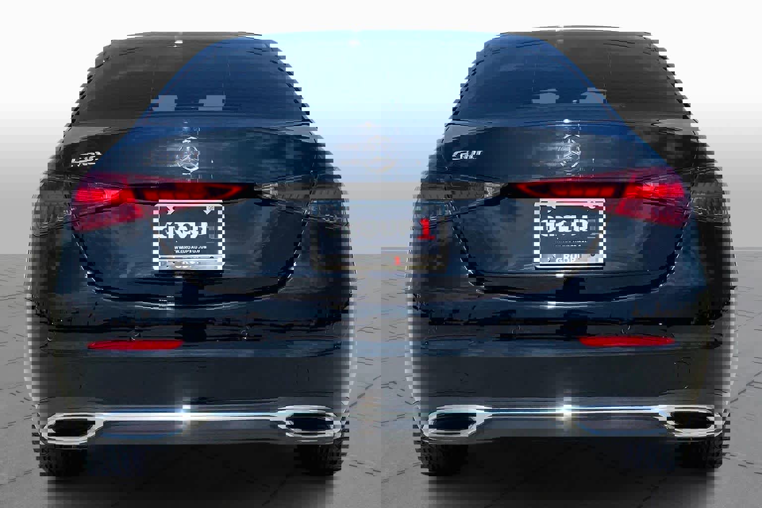 Used 2024 Mercedes-Benz C 300 Sedan w/ Exclusive Trim Package image 5