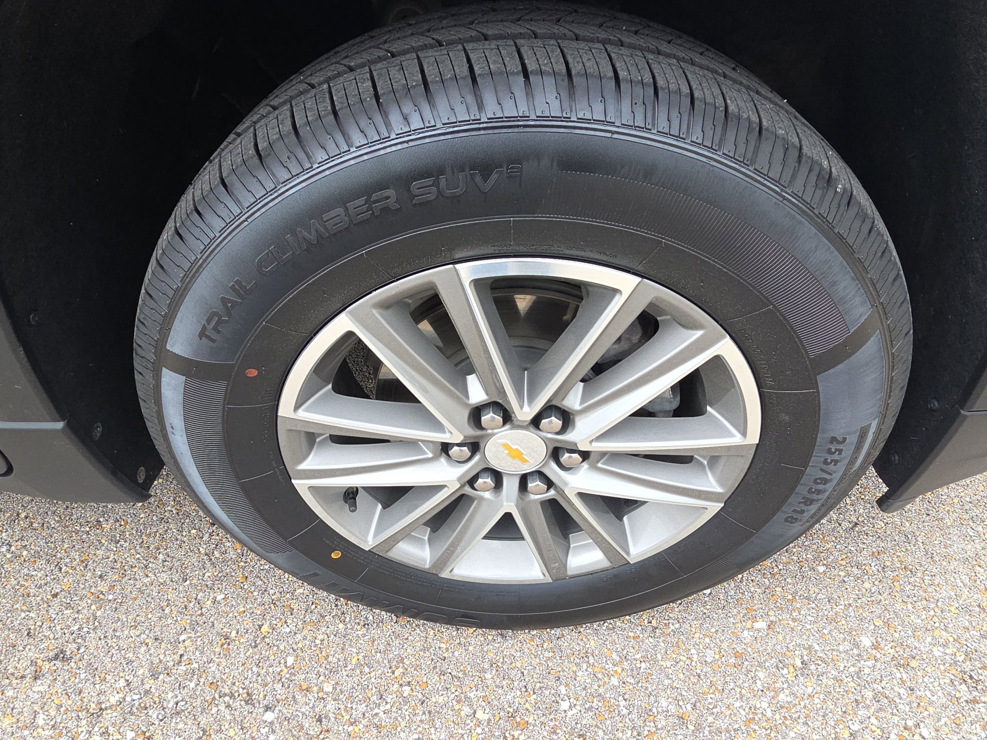 Certified 2024 Chevrolet Traverse LT FWD image 10