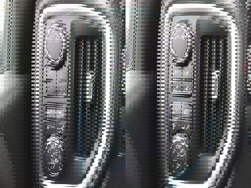 Used 2021 Chevrolet Silverado 3500 High Country w/ LPO, Hitch Package image 23