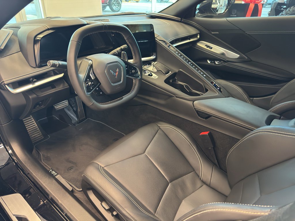 Used 2023 Chevrolet Corvette Stingray Coupe w/ 1LT image 10