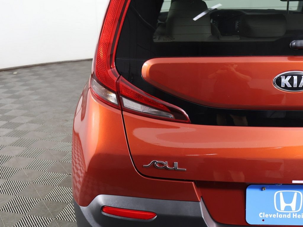 Used 2021 Kia Soul LX FWD image 12