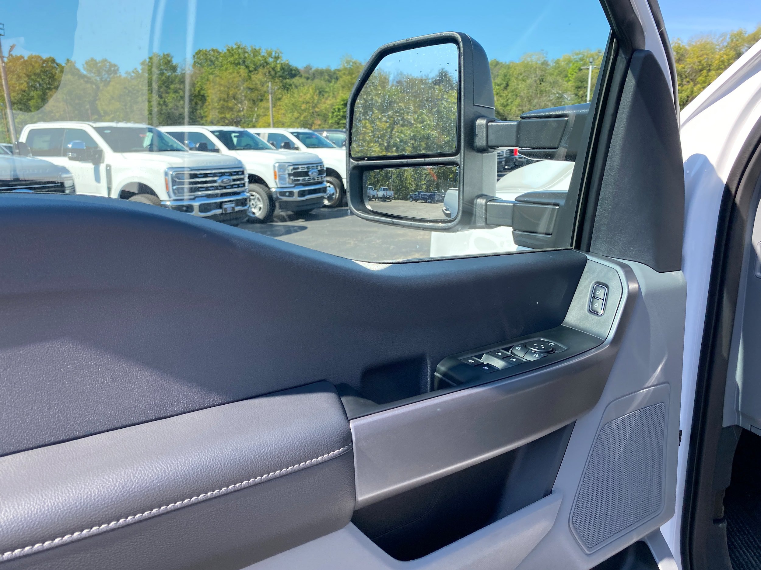 New 2027 Ford F350 XLT w/ FX4 Off-Road Package AWD/4WD image 23