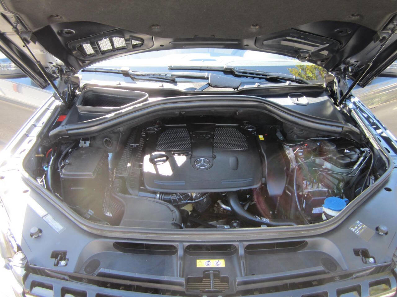 Used 2012 Mercedes-Benz ML 350 ML 350 AWD 4MATIC 4dr SUV image 13