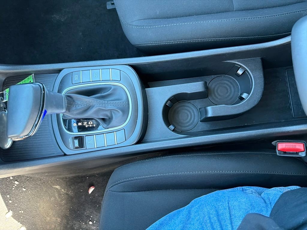 Used 2025 Hyundai Kona SEL image 22