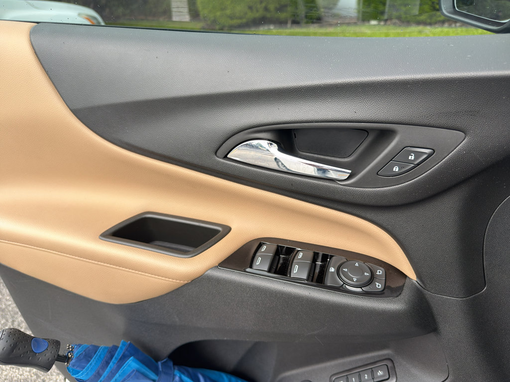 Used 2022 Chevrolet Equinox Premier image 8