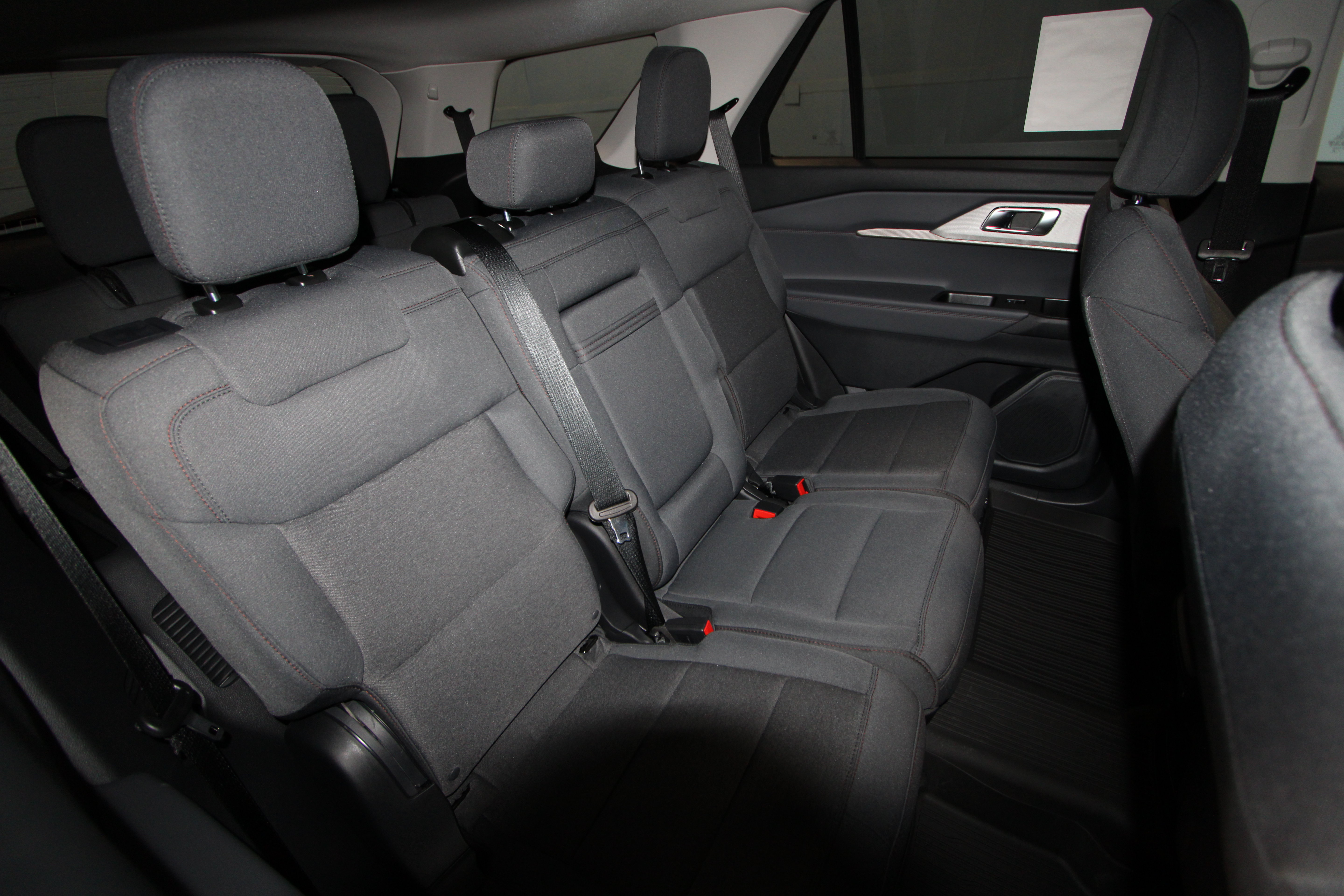 New 2026 Ford Explorer Active AWD/4WD image 18