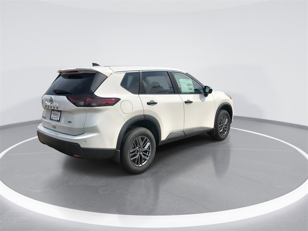 New 2026 Nissan Rogue S image 8