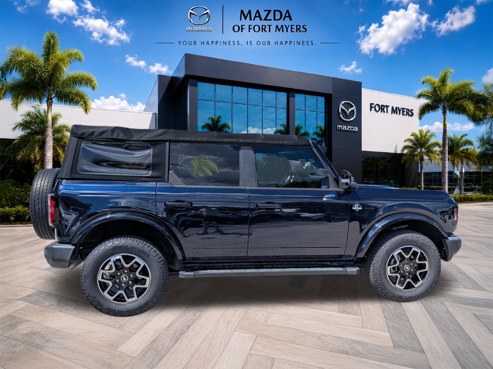 Used 2021 Ford Bronco Outer Banks AWD/4WD image 3
