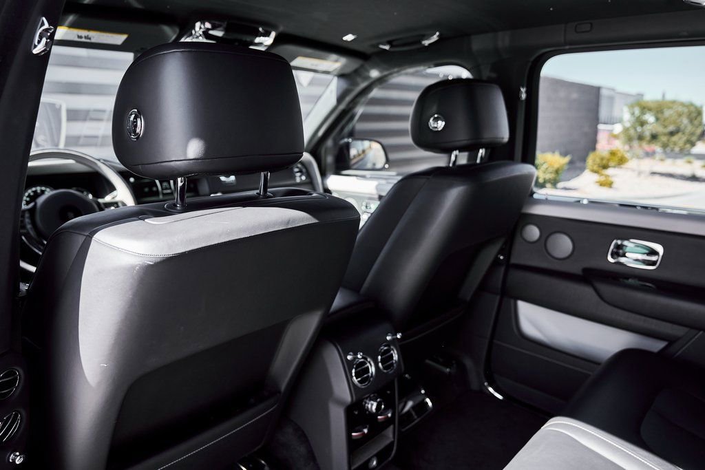 Used 2023 Rolls-Royce Cullinan image 42