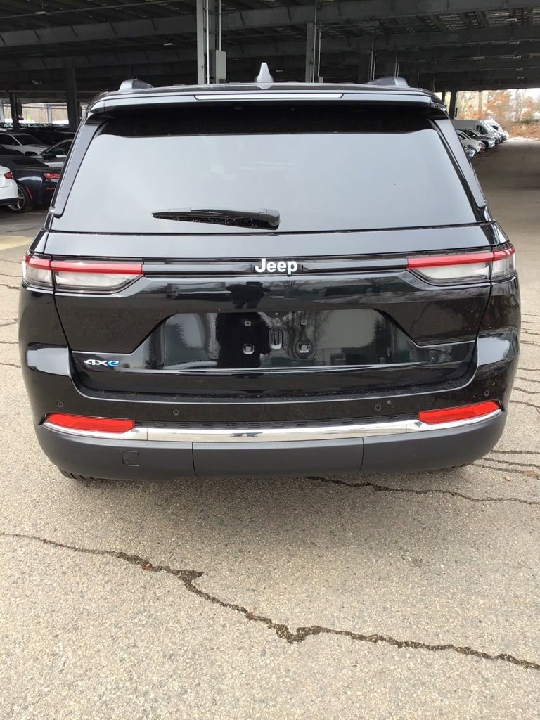Used 2024 Jeep Grand Cherokee Limited 4xe image 4