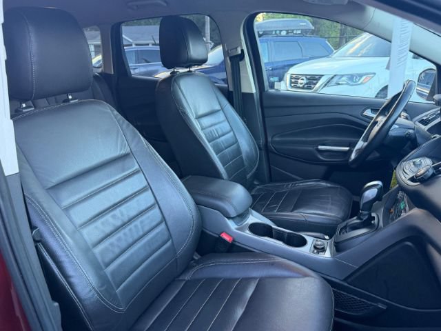 Used 2015 Ford Escape SE w/ Equipment Group 201A FWD image 11