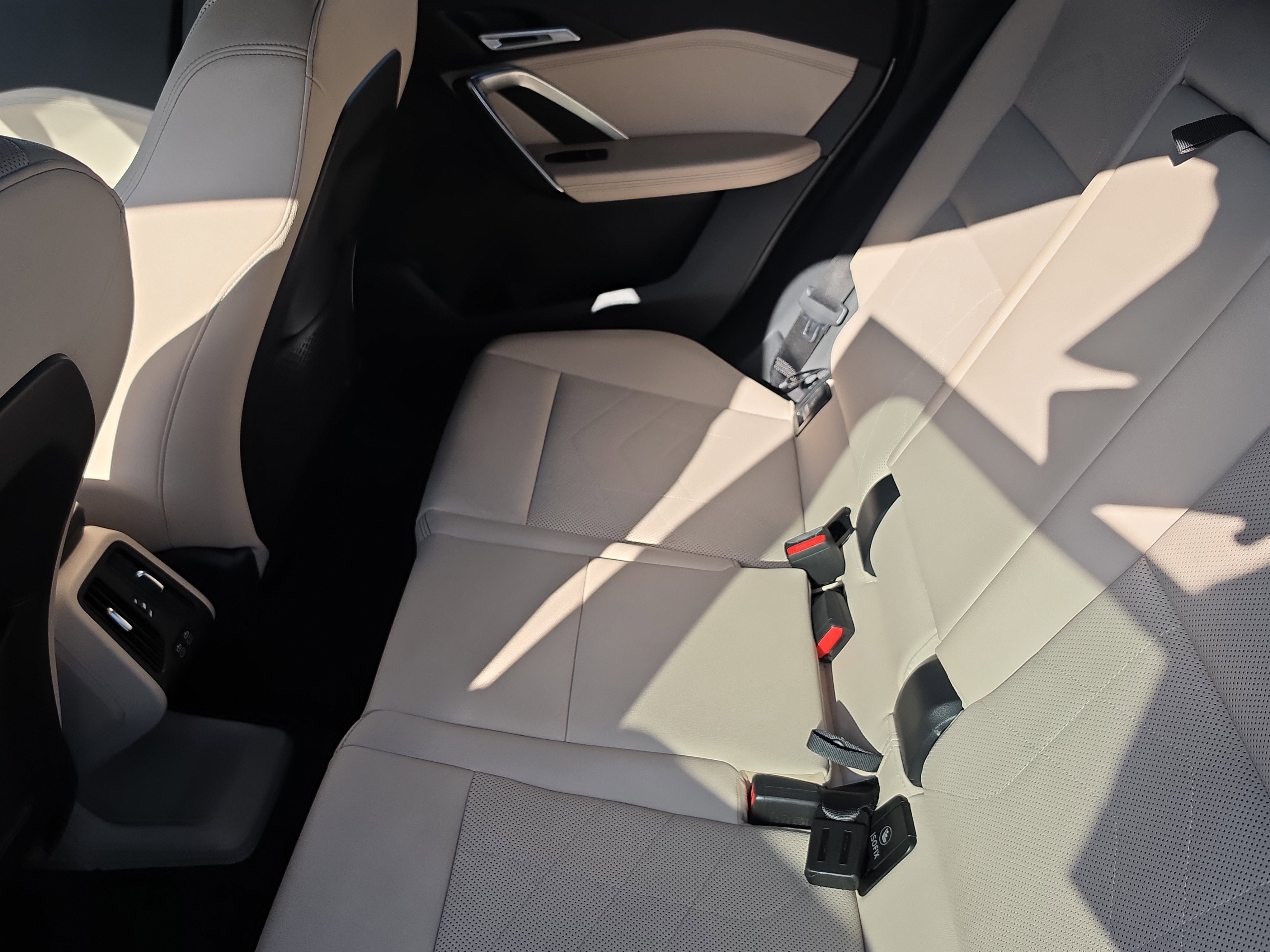 Used 2023 BMW X1 xDrive28i w/ Convenience Package image 11