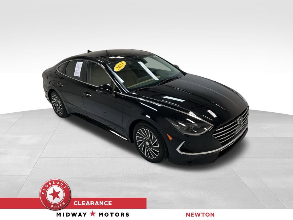 Used 2023 Hyundai Sonata Limited image 1