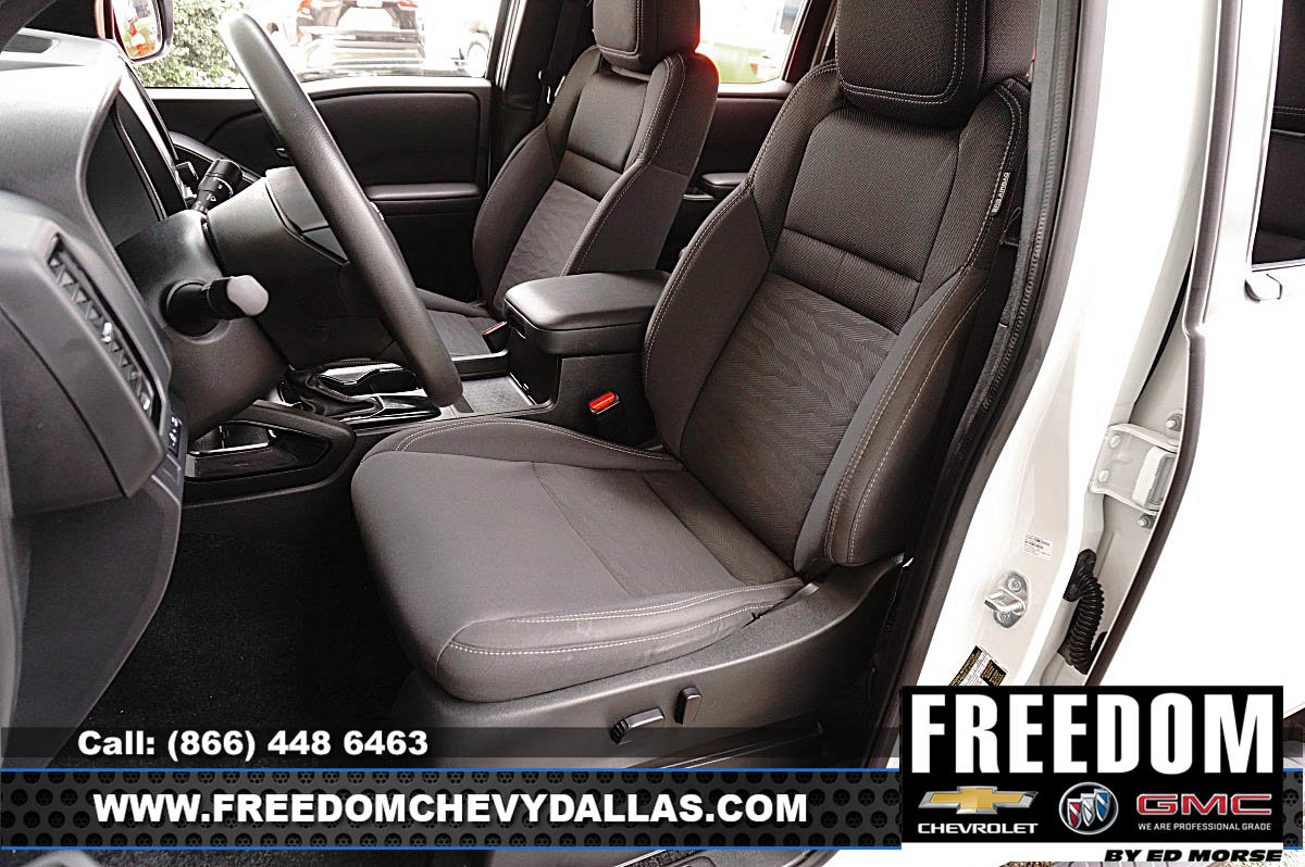 Used 2023 Nissan Frontier SV w/ Midnight Edition Package RWD image 9