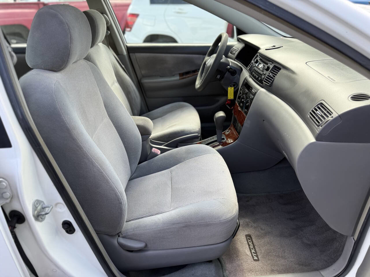 Used 2006 Toyota Corolla LE image 27