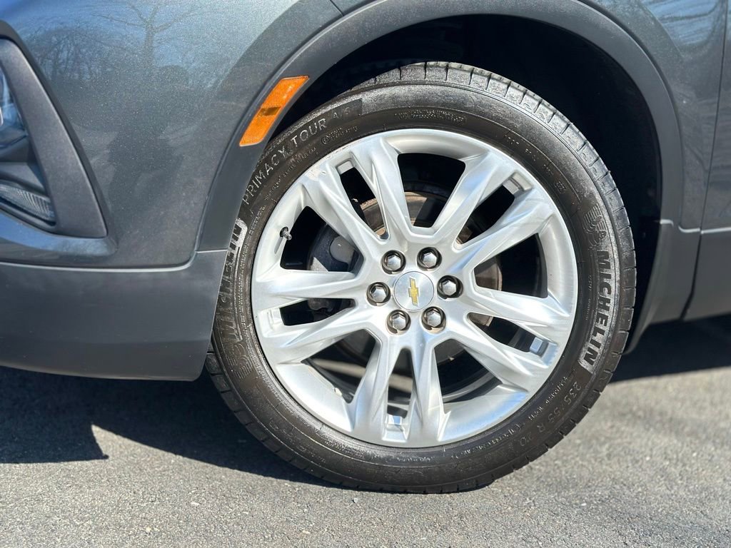 Used 2019 Chevrolet Blazer LT w/ Sun and Wheels Package image 2