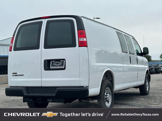 New 2026 Chevrolet Express 2500 Extended w/ Driver Convenience Package RWD image 4