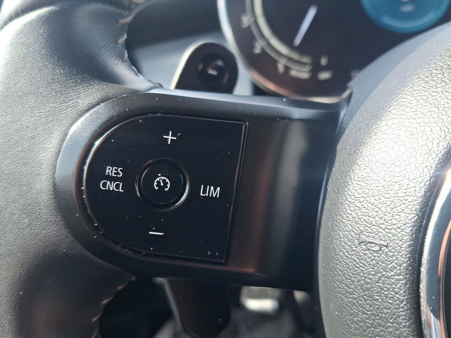 Used 2023 MINI Cooper S FWD image 21