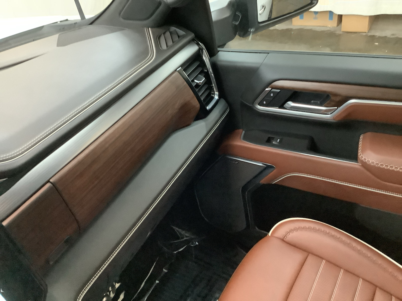 Used 2026 GMC Sierra 2500 Denali Ultimate AWD/4WD image 21