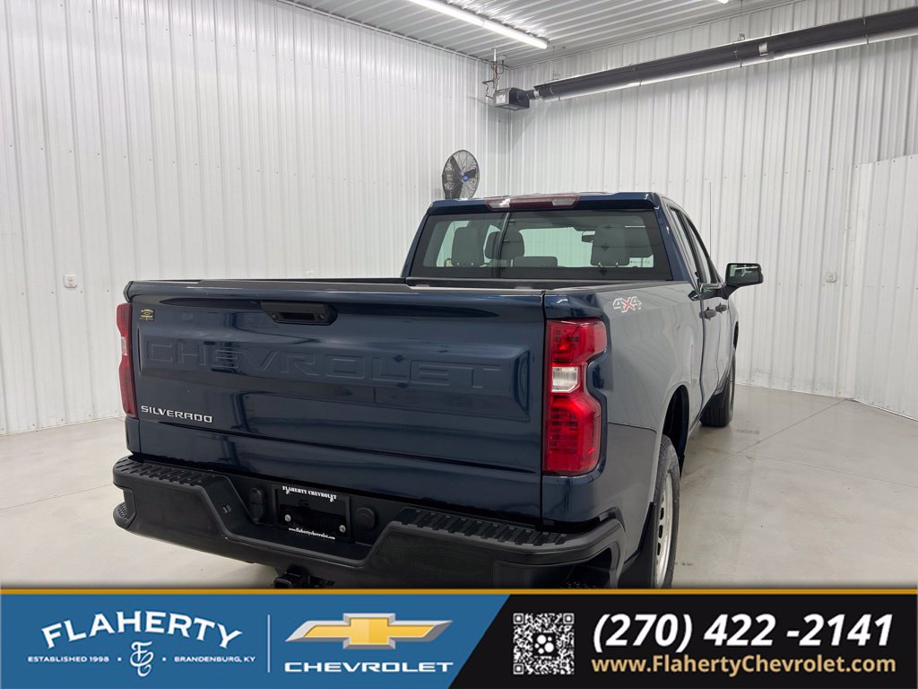 Used 2020 Chevrolet Silverado 1500 W/T w/ Trailering Package AWD/4WD image 3