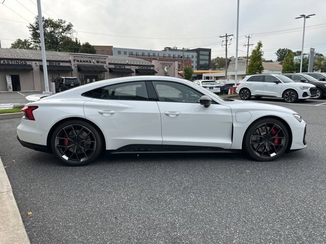 New 2025 Audi RS e-tron GT performance image 7