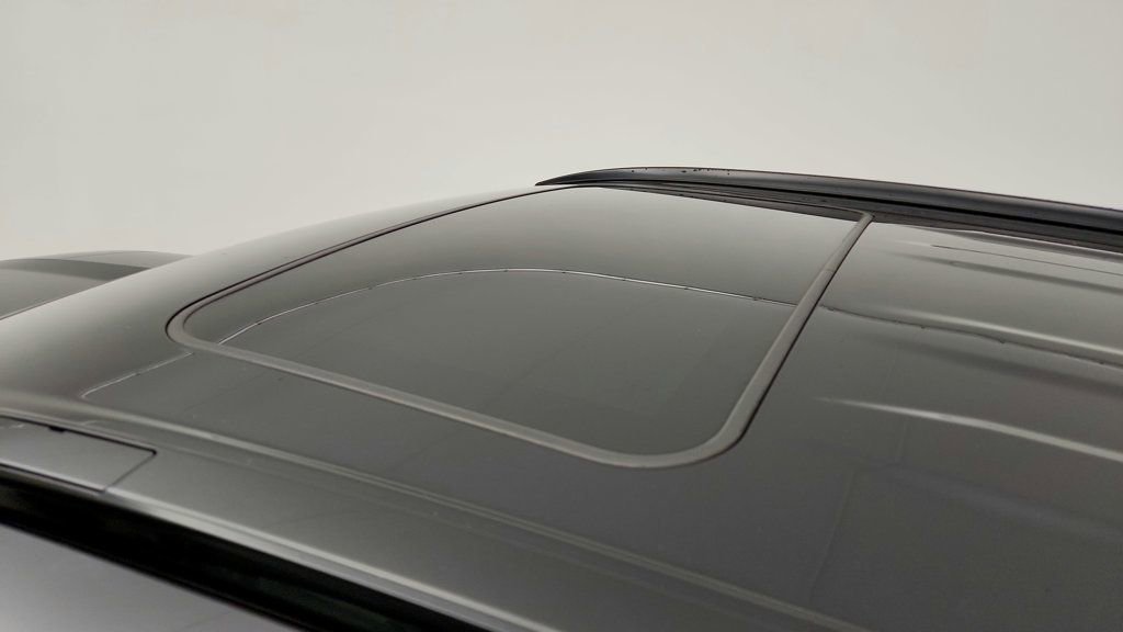 Used 2020 Toyota RAV4 XLE Premium image 10