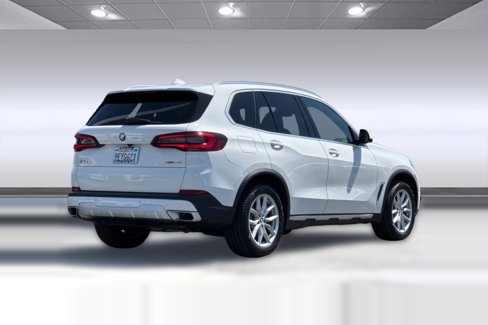 Certified 2023 BMW X5 xDrive40i w/ Premium Package AWD/4WD image 8