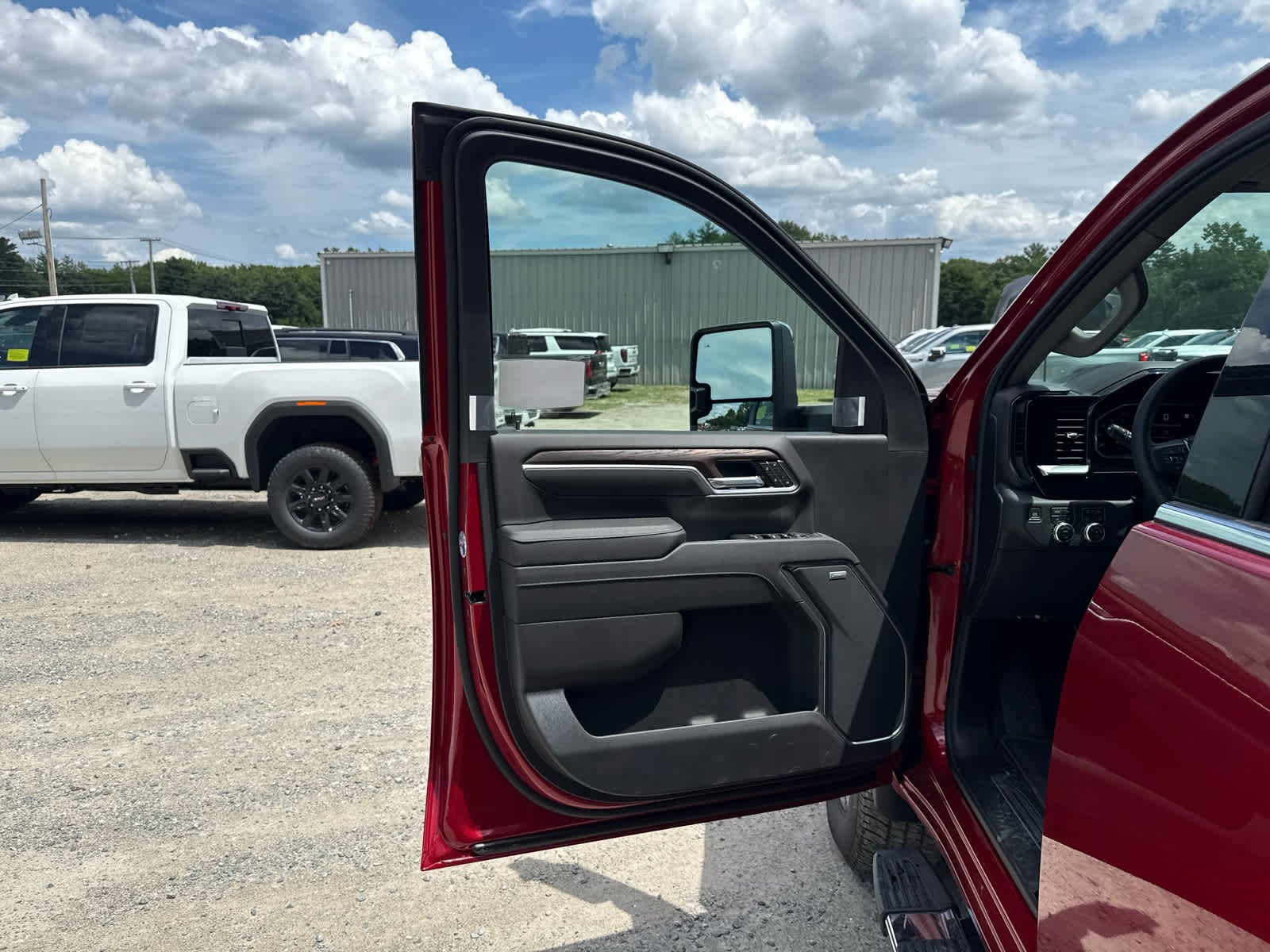 New 2026 GMC Sierra 2500 SLT w/ SLT Premium Package AWD/4WD image 12